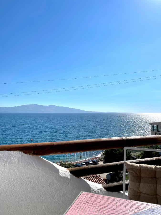 Sunny Bay Apartments Sarande Bagian luar foto