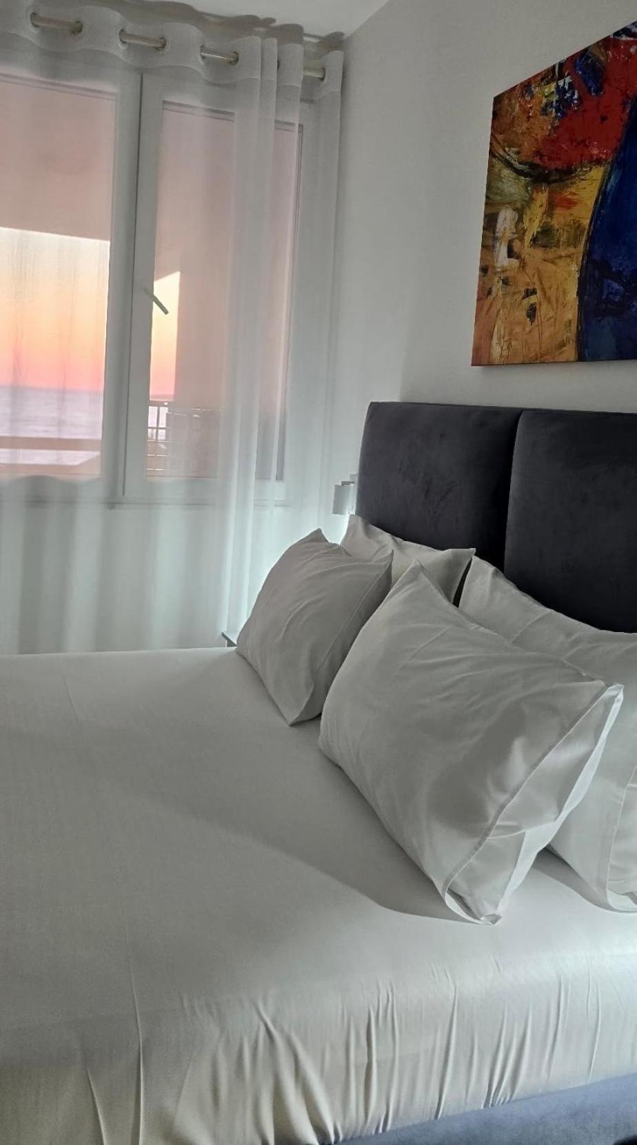 Sunny Bay Apartments Sarande Bagian luar foto