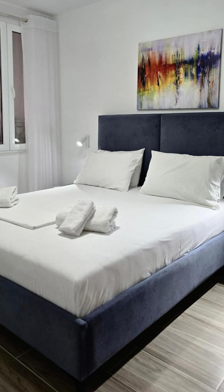 Sunny Bay Apartments Sarande Bagian luar foto