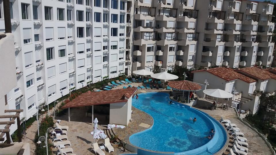 Sunny Bay Apartments Sarande Bagian luar foto