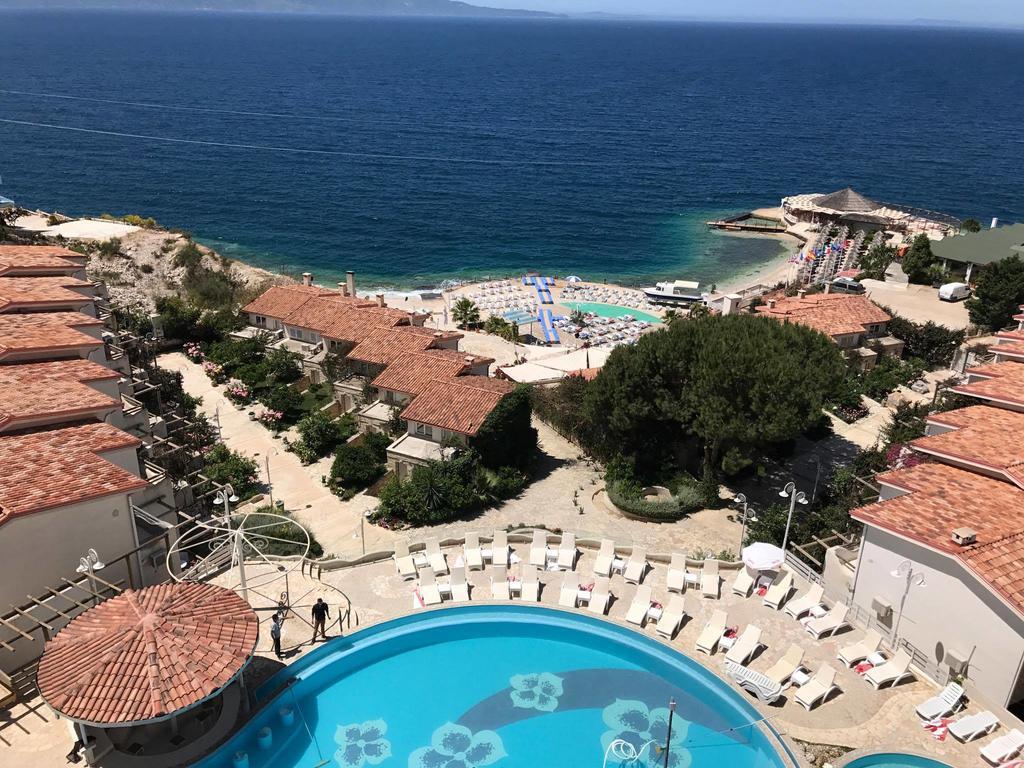 Sunny Bay Apartments Sarande Bagian luar foto