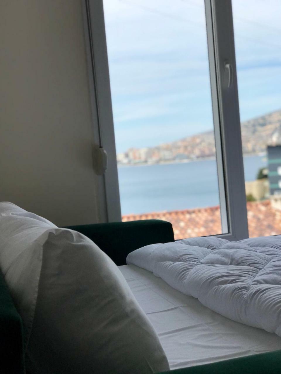 Sunny Bay Apartments Sarande Bagian luar foto